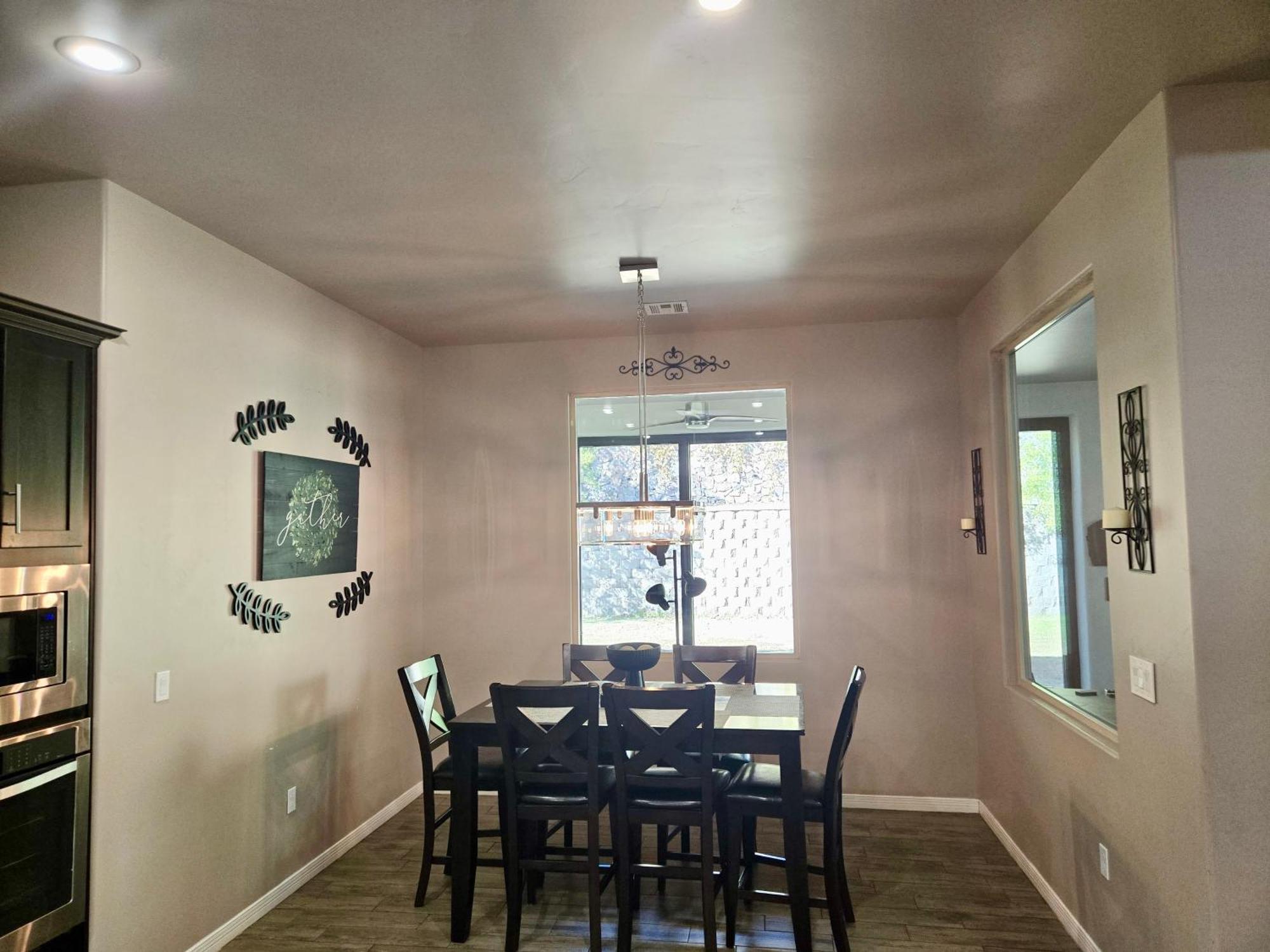 Villa Desert Dream 4 Bedroom 3 Ba With Game Room And Outdoor Patio & Grill